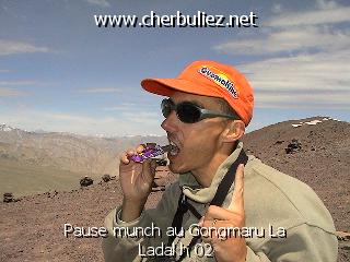 légende: Pause munch au Gongmaru La Ladakh 02
qualityCode=raw
sizeCode=half

Données de l'image originale:
Taille originale: 135597 bytes
Temps d'exposition: 1/600 s
Diaph: f/340/100
Heure de prise de vue: 2002:06:28 10:01:52
Flash: oui
Focale: 42/10 mm
